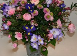 Blomster Buket med iris og bonderose